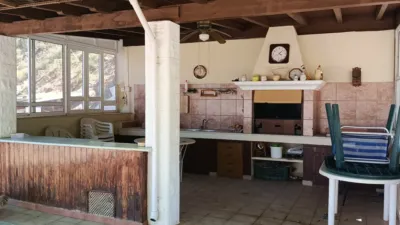 Rustic chalet on Calle Moralillo photo 12