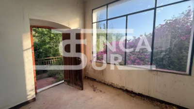 Rustic chalet on Calle de las Carolinas photo 4