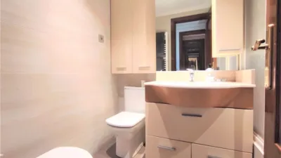 Piso en venta en San Adrian Etorbidea, San Adrian (Distrito Ibaiondo. Bilbao) de 415.000 €