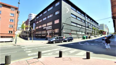 Piso en venta en San Adrian Etorbidea, San Adrian (Distrito Ibaiondo. Bilbao) de 415.000 €
