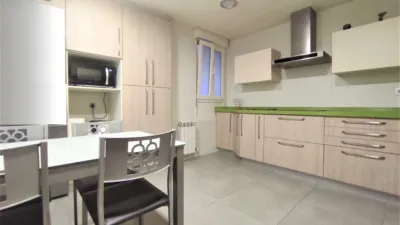 Piso en venta en San Adrian Etorbidea, San Adrian (Distrito Ibaiondo. Bilbao) de 415.000 €