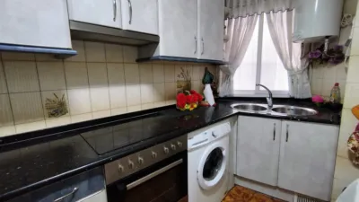 Piso en venta en Calle Zamacola, cerca de Calle Lekanda, Ibaizabal-Abusu (Distrito Ibaiondo. Bilbao) de 189.500 €