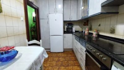 Piso en venta en Calle Zamacola, cerca de Calle Lekanda, Ibaizabal-Abusu (Distrito Ibaiondo. Bilbao) de 189.500 €