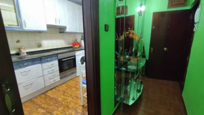 Piso en venta en Calle Zamacola, cerca de Calle Lekanda, Ibaizabal-Abusu (Distrito Ibaiondo. Bilbao) de 189.500 €