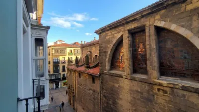 Piso en venta en Calle de Ronda, Casco Viejo - Zazpi Kaleak (Distrito Ibaiondo. Bilbao) de 362.000 €