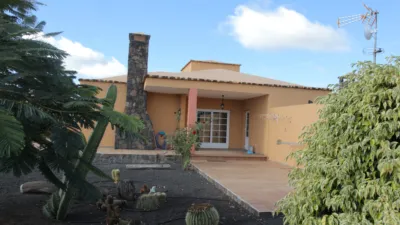 Chalet on Calle Valdivia photo 6