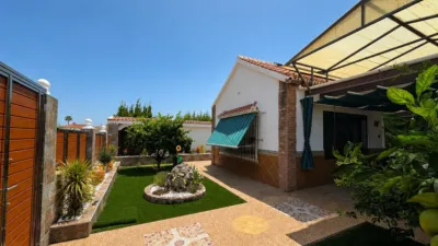 Chalet on Calle de la Cartagenera photo 2