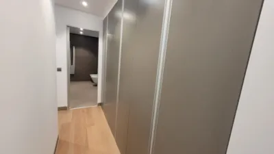 Top-floor apartment on Calle de Fernando VI photo 19
