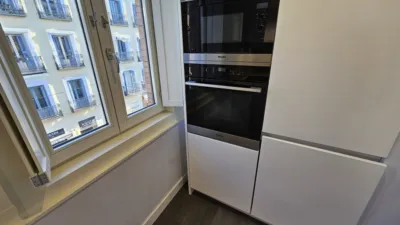 Top-floor apartment on Calle de Fernando VI photo 21