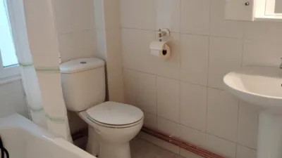 Piso en alquiler en Calle de Víctor Sáenz, Montecerrao (Oviedo) de 750 €<span>/mes</span>