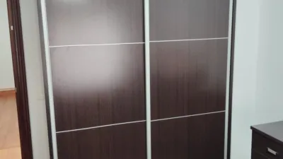 Piso en alquiler en Calle de Víctor Sáenz, Montecerrao (Oviedo) de 750 €<span>/mes</span>
