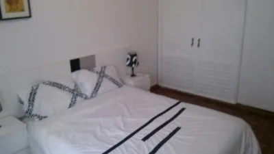 Piso en alquiler en Avenida de Buenavista, Buenavista-El Cristo (Oviedo) de 1.200 €<span>/mes</span>