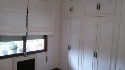 Piso en alquiler en Avenida de Buenavista, Buenavista-El Cristo (Oviedo) de 1.200 €<span>/mes</span>