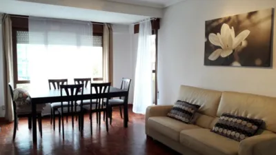 Piso en alquiler en Avenida de Buenavista, Buenavista-El Cristo (Oviedo) de 1.200 €<span>/mes</span>