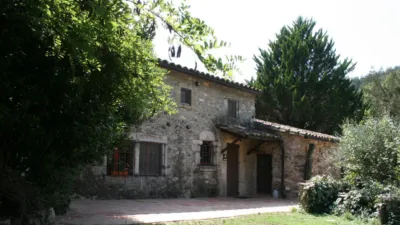 Rustic finca on Sant Aniol de Finestres Street photo 2