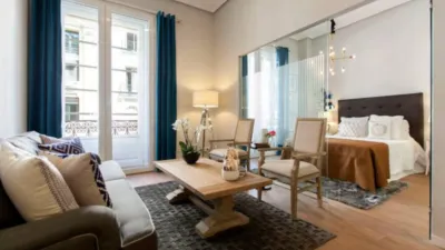 Apartamento en alquiler en Calle de Esparteros - Imagen 2