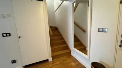 Duplex on Plaza Tellerialde Street photo 9