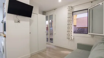 Estudio en alquiler en Carrer de Picalquers - Imagen 12