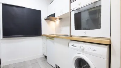 Estudio en alquiler en Carrer de Picalquers - Imagen 6