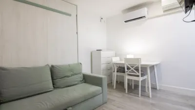 Estudio en alquiler en Carrer de Picalquers - Imagen 9