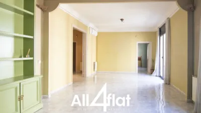 Apartment on Avinguda de la Riera de Cassoles photo 9