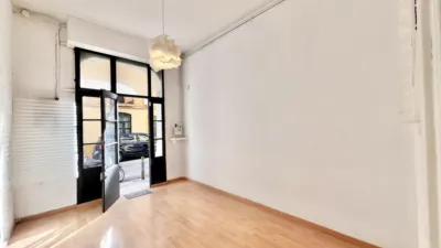 Piso en venta en Carrer de Ruiz de Padrón, 43, cerca de Carrer de Coll i Vehí, El Camp de l'Arpa del Clot (Distrito Sant Martí. Barcelona Capital) de 220.000 €
