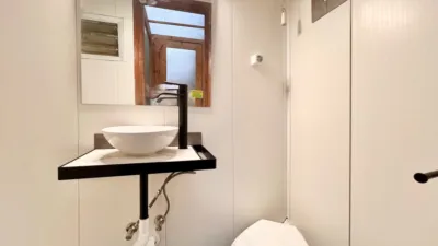 Piso en venta en Carrer de Ruiz de Padrón, 43, cerca de Carrer de Coll i Vehí, El Camp de l'Arpa del Clot (Distrito Sant Martí. Barcelona Capital) de 220.000 €