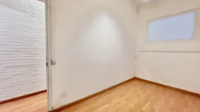 Piso en venta en Carrer de Ruiz de Padrón, 43, cerca de Carrer de Coll i Vehí, El Camp de l'Arpa del Clot (Distrito Sant Martí. Barcelona Capital) de 220.000 €