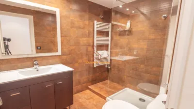 Apartment on Avinguda dels Pirineus, 32 photo 9
