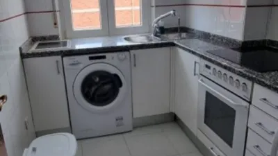 Piso en alquiler en Calle de Pérez Galdós, 15, Circular-Vadillos (Valladolid Capital) de 1.300 €<span>/mes</span>