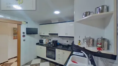 Piso en venta en Calle de Emilio Hernández Selva, cerca de Avinguda de Novelda, Carrús Oeste-El Toscar (Distrito Núcleo Urbano. Elx - Elche) de 184.900 €