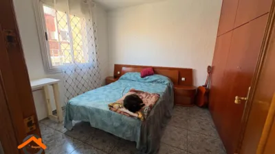 Apartment on Carrer del Priorat photo 9