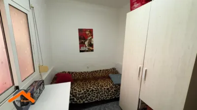 Apartment on Carrer del Priorat photo 13