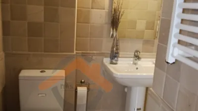 Apartment on Carrer de l'Emperadriu Eugènia photo 9