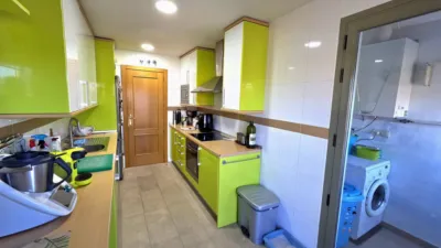 Piso en venta en Calle del Planeta Júpiter, 1, Parla Este (Parla) de 279.990 €