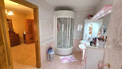 Semi-detached house in Torrejón de La Calzada photo 24