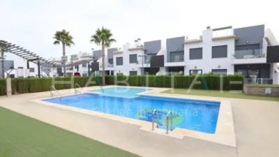 Casa en venta en Calle de Empresarios, Núcleo (Pilar de la Horadada) de 225.000 €
