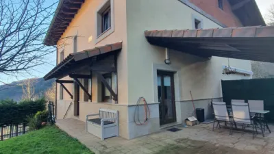 Chalet adosado en venta en Calle Peru Bidea, Alkiza de 425.000 €