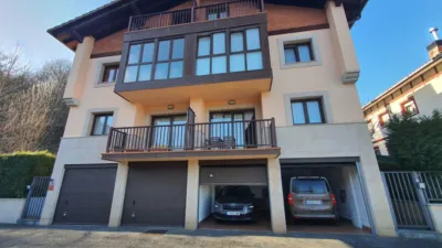 Chalet adosado en venta en Calle Peru Bidea, Alkiza de 425.000 €
