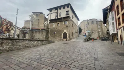 Piso en venta en Calle Correría, cerca de Calle Zapatería, Casco Viejo (Vitoria - Gasteiz) de 185.000 €