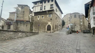 Piso en venta en Calle Correría, cerca de Calle Zapatería, Casco Viejo (Vitoria - Gasteiz) de 185.000 €