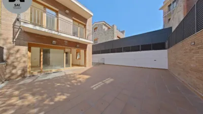 Casa en venta en Carrer Miles Davis, 30, Sentmenat de 409.000 €