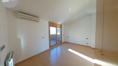 Casa en venta en Carrer Miles Davis, Sentmenat de 440.000 €