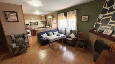 Rustic chalet on Puente Moraleja Street photo 2