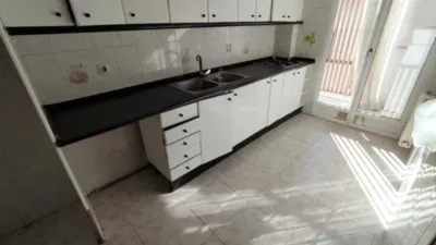Piso en venta en Calle del Guijo, Coria de 79.000 €