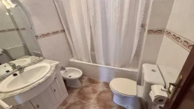 Apartment on Calle de Cáceres photo 8