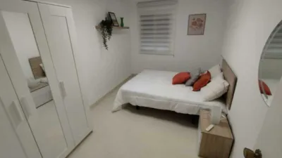 Apartment for sale on Calle de San Isidro photo 2