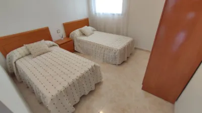 Flat for rent in Gran Bajada Prior, Coria of 350 €<span>/month</span>