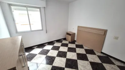 Piso en venta en Avenida Villa de Madrid, cerca de Calle de Burgos, Oeste (Distrito Núcleo Urbano. Vélez-Málaga) de 184.900 €