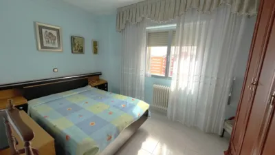 Flat on Calle de Valle Inclán photo 16